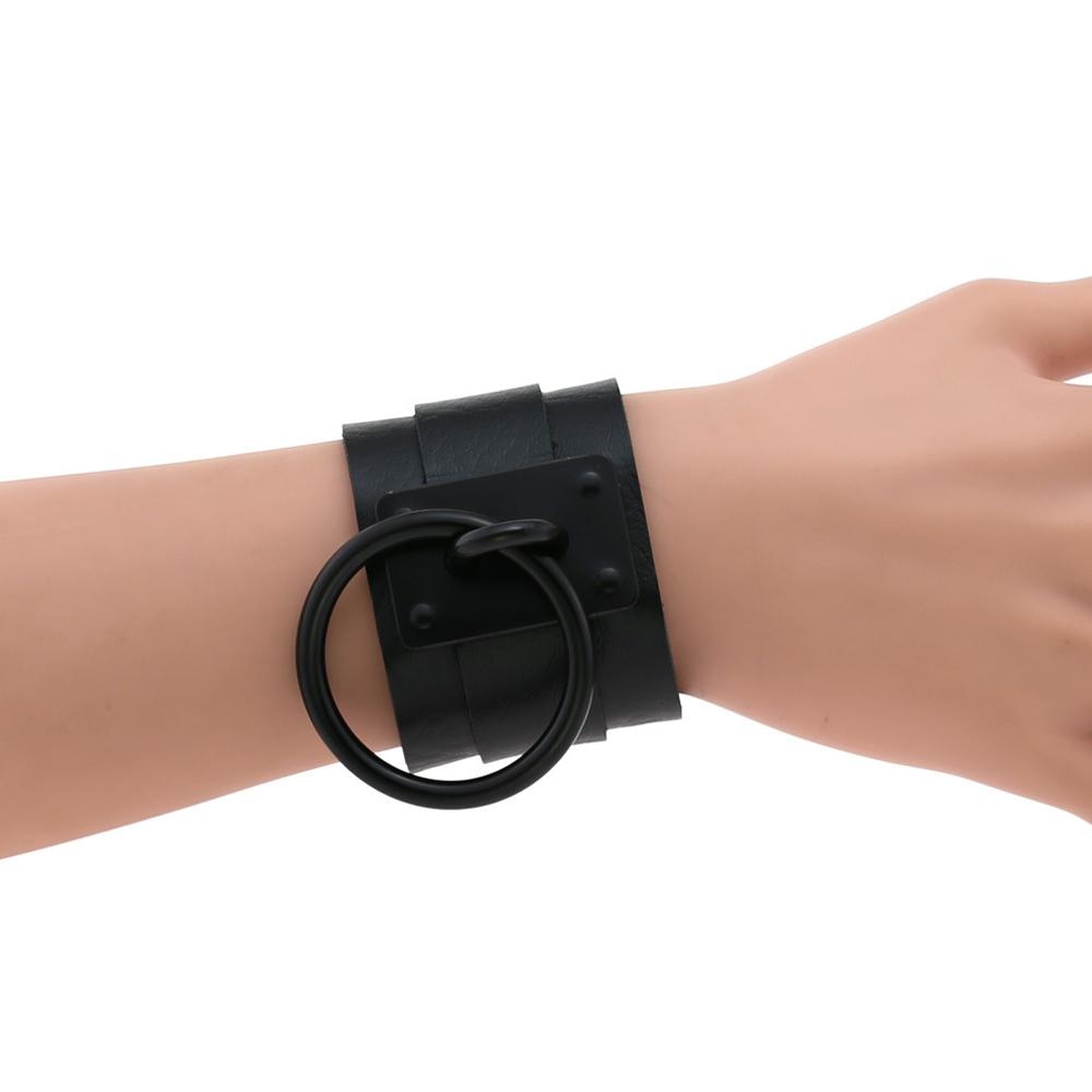 O-Ring Leather Cuffs - Grlfriend Club