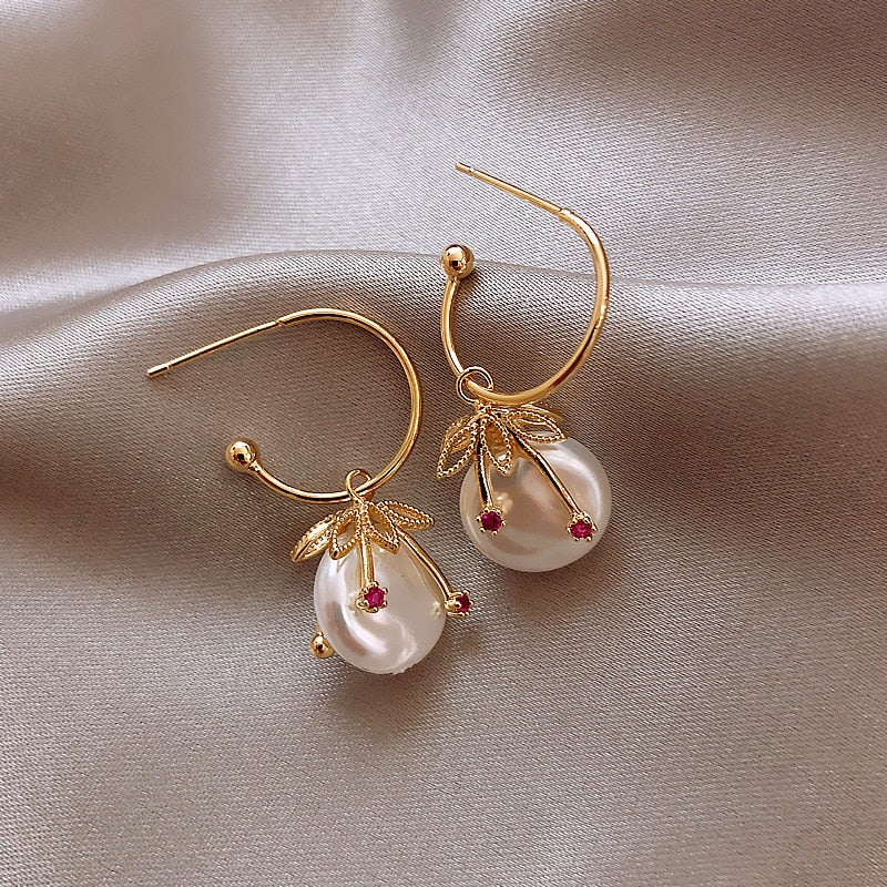 Coquette Gold Earrings - Grlfriend Club