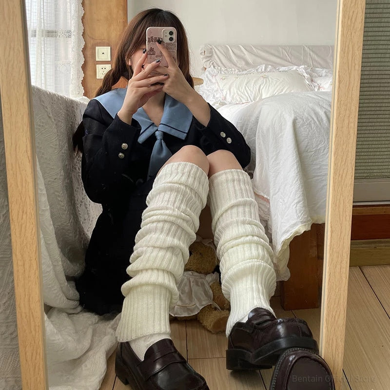 Knee-High Knitted Leg Warmers - Grlfriend Club