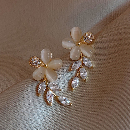 Coquette Gold Earrings - Grlfriend Club