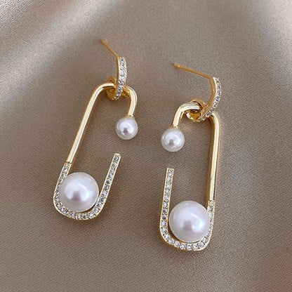 Coquette Gold Earrings - Grlfriend Club