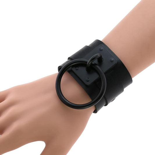 O-Ring Leather Cuffs - Grlfriend Club